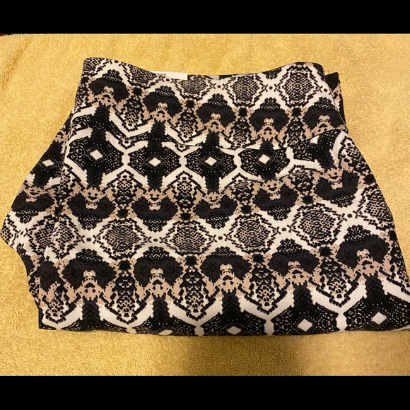 INC International Concepts, skinny leg, sz 10 - Picture 3 of 9